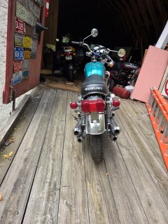 GT550 motorcycle photograph