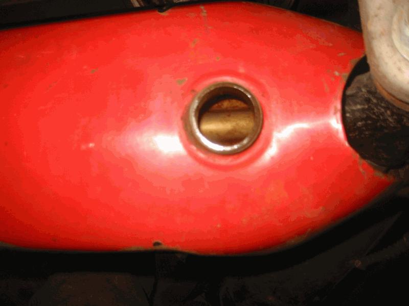 Tumbled the tank, it worked well, removed most of the loose rust.